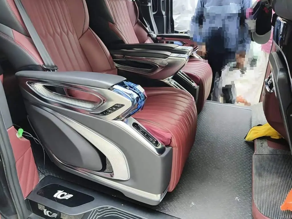 Mercedes-Benz Vito 2024 — Photo 11/15