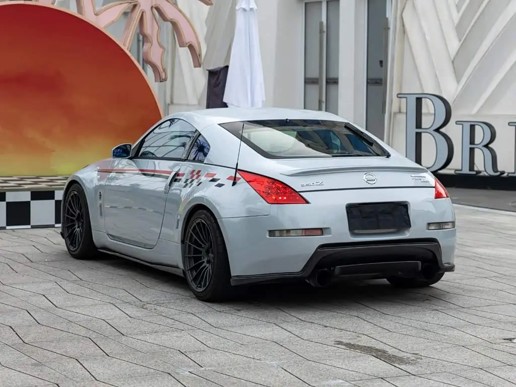 Nissan 350Z 2007 — Şəkil 6/18