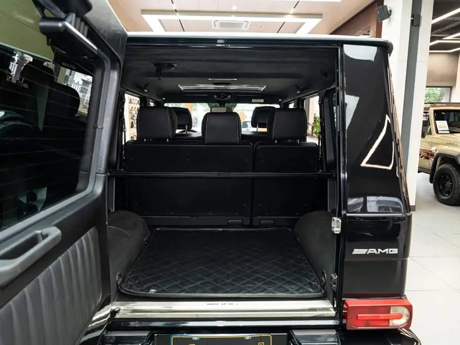 Mercedes-Benz G-Class AMG 2011 — Фото 17/19