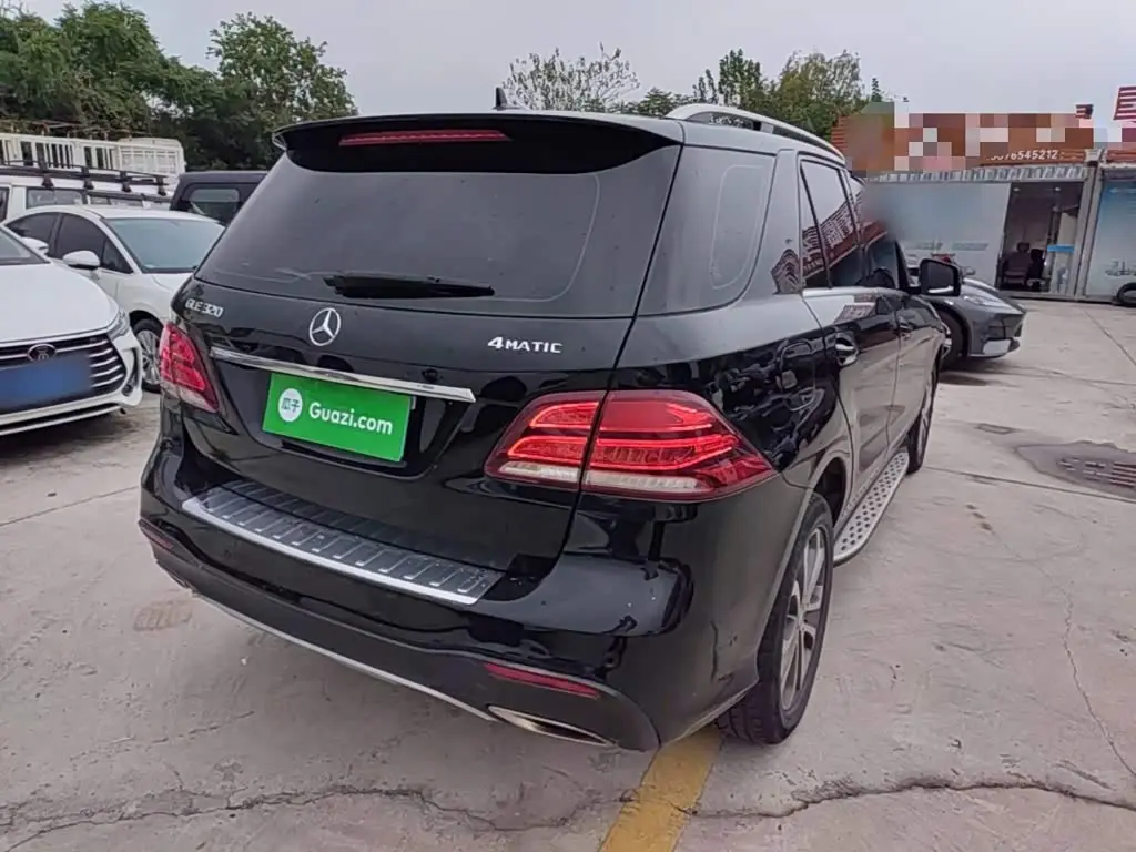 Mercedes-Benz GLE 2016 — Photo 6/19