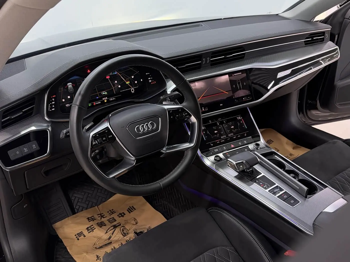 Audi A7L 2023 — Фото 4/16