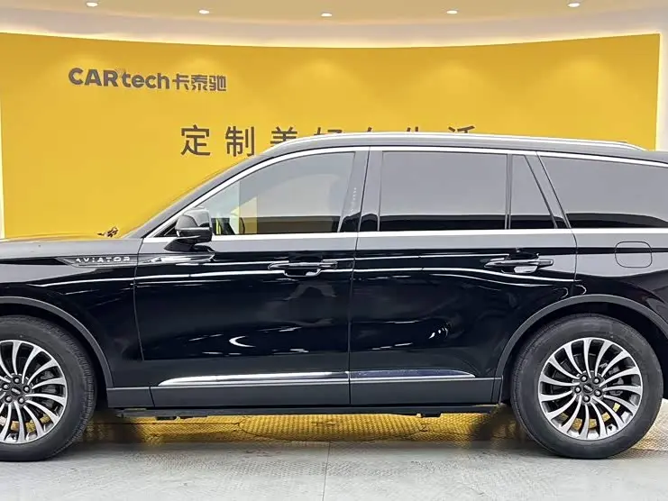 Lincoln Aviator 2022 — Фото 8/20