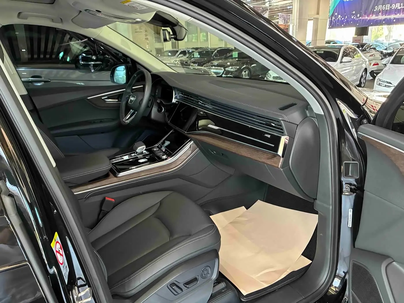 Audi Q7 2025 — Photo 5/13