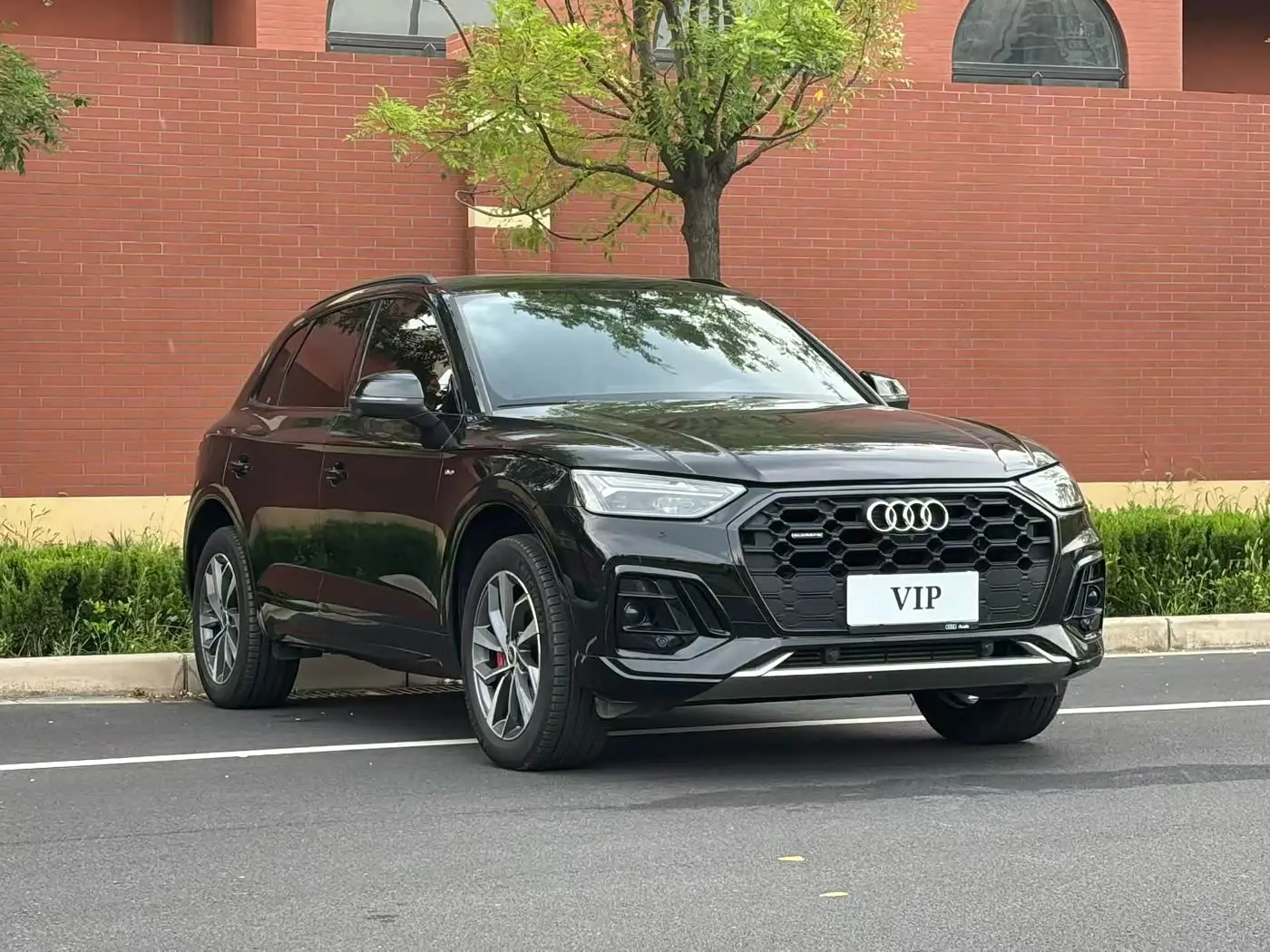 Audi Q5L 2026 — Фото 3/9