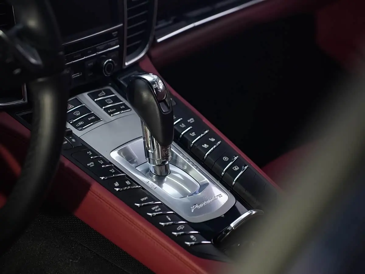 Porsche Panamera 2015 — Photo 7/20