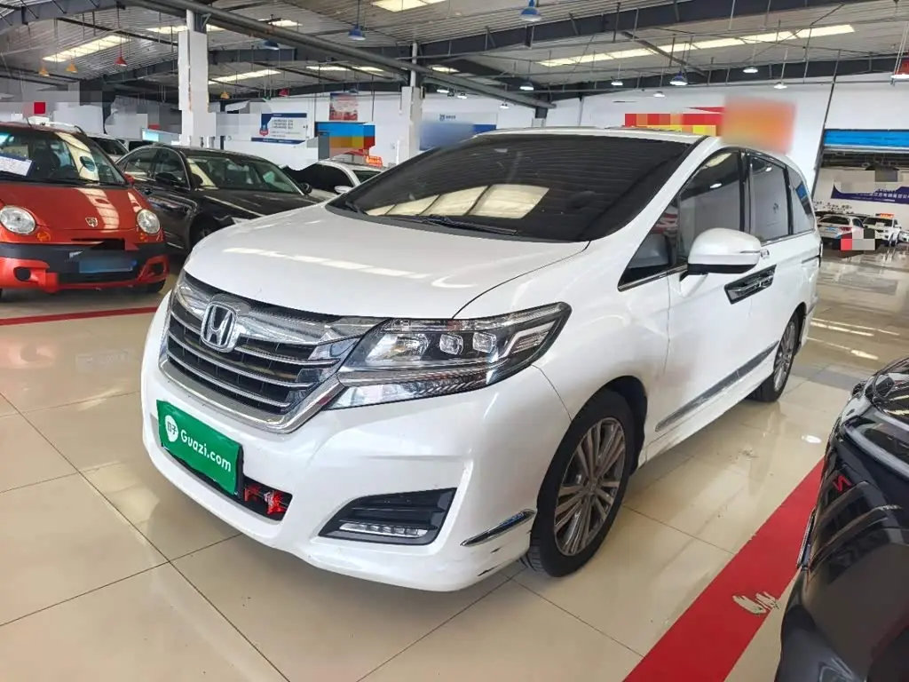 Honda Elysion 2019 — Photo 1/19