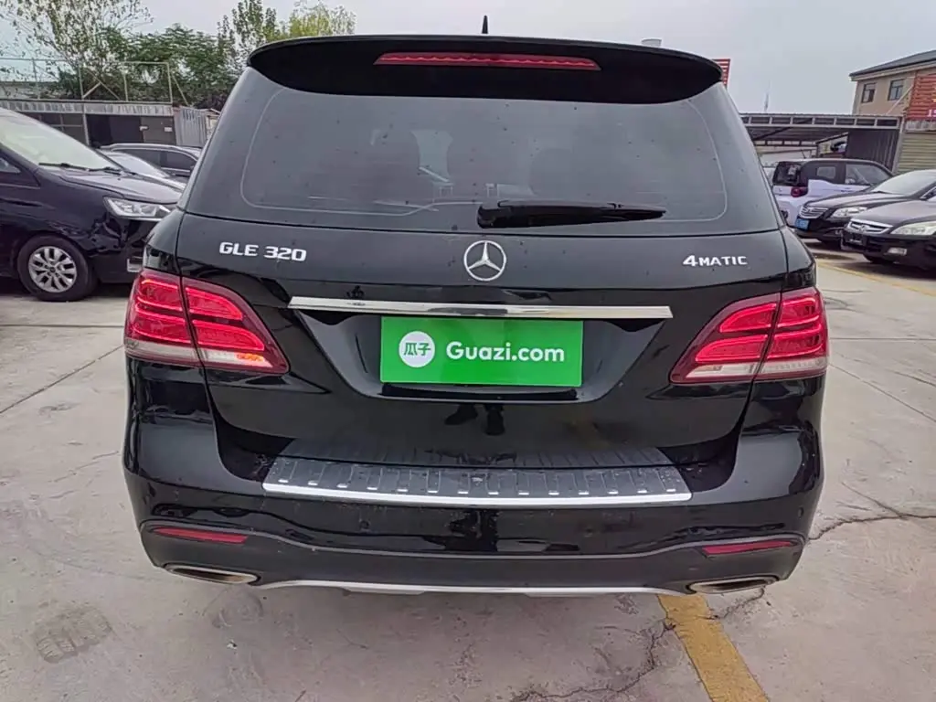 Mercedes-Benz GLE 2016 — Photo 5/19