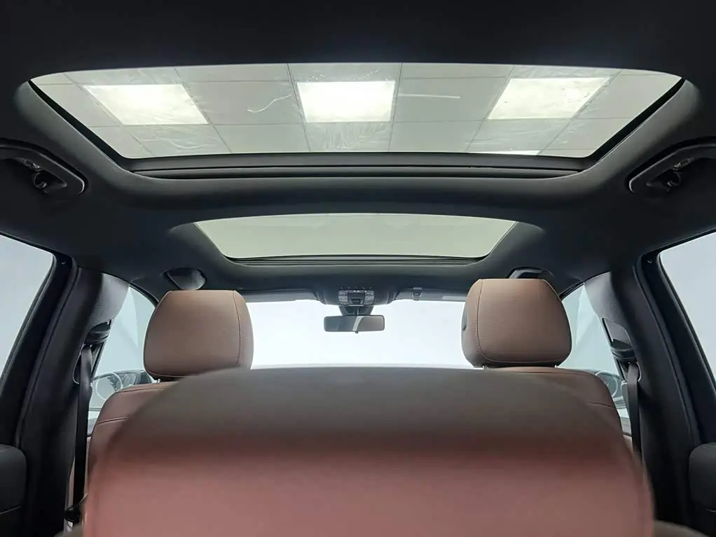 Mercedes-Benz GLB 2020 — Şəkil 18/20