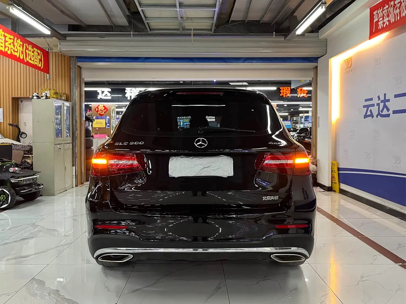 Mercedes-Benz GLC 2017 — Фото 4/16