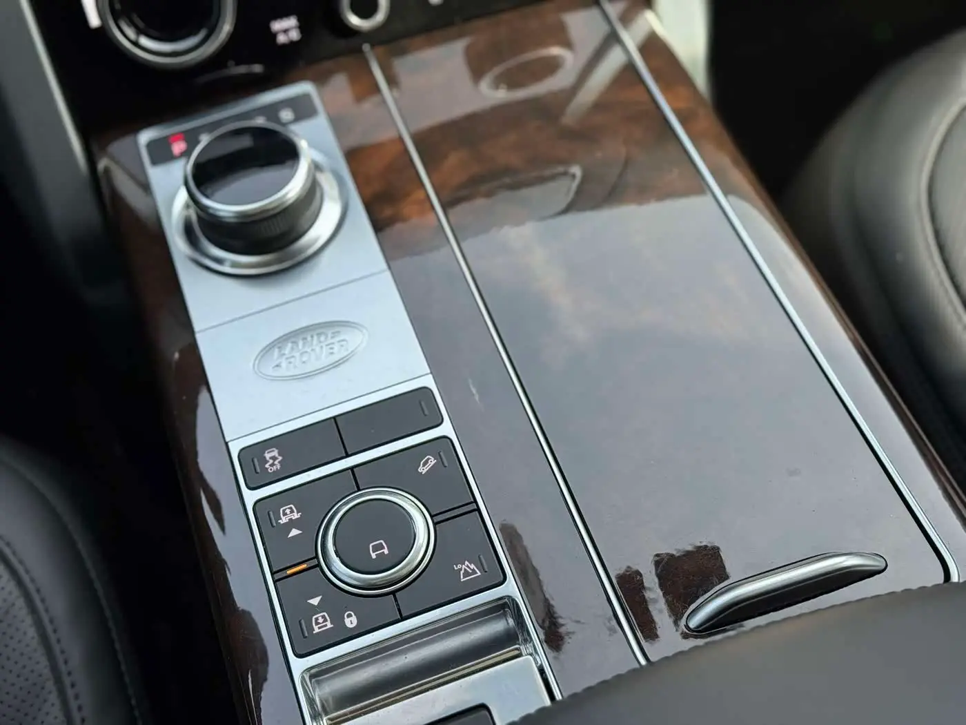 Land Rover Range Rover 2021 — Фото 11/18