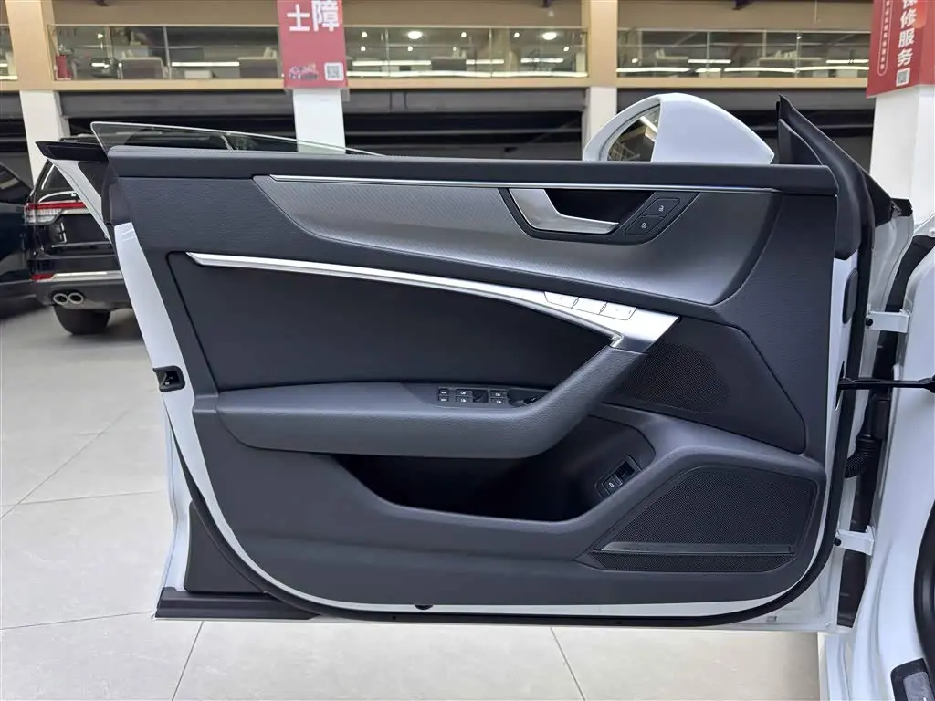 Audi A7 2021 — Photo 14/18