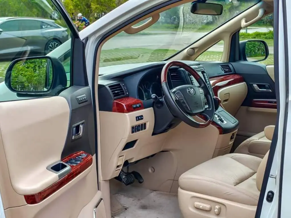 Toyota Alphard 2010 — Фото 4/15