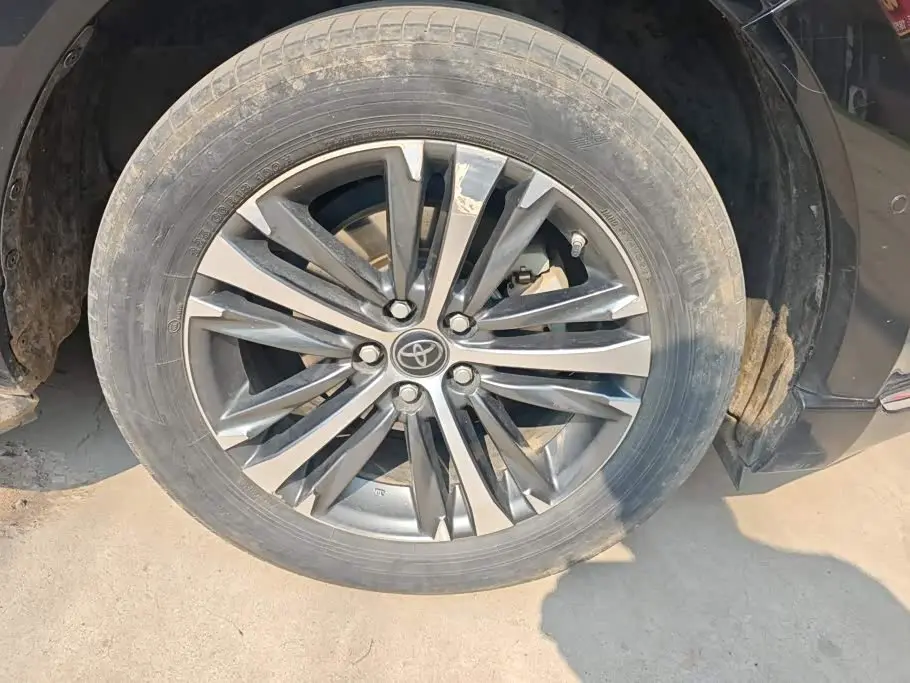 Toyota Venza 2023 — Şəkil 6/16