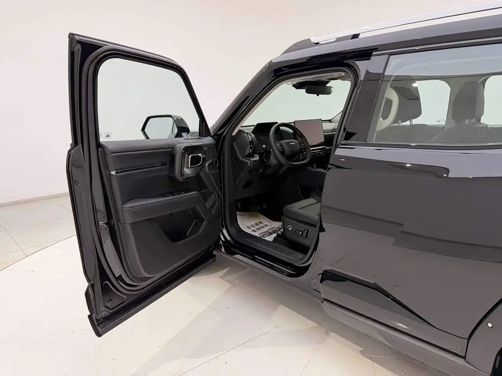 Haval Second-Generation Big Dog New Energy 2026 — Photo 13/20
