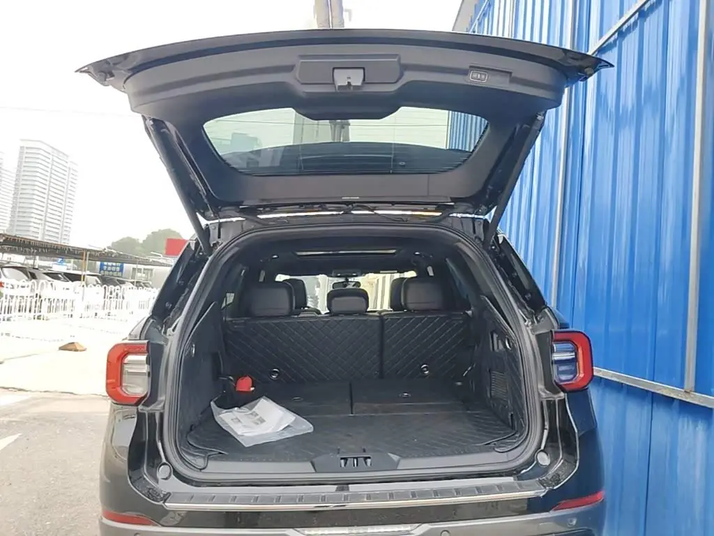 Ford Explorer 2023 — Şəkil 19/20