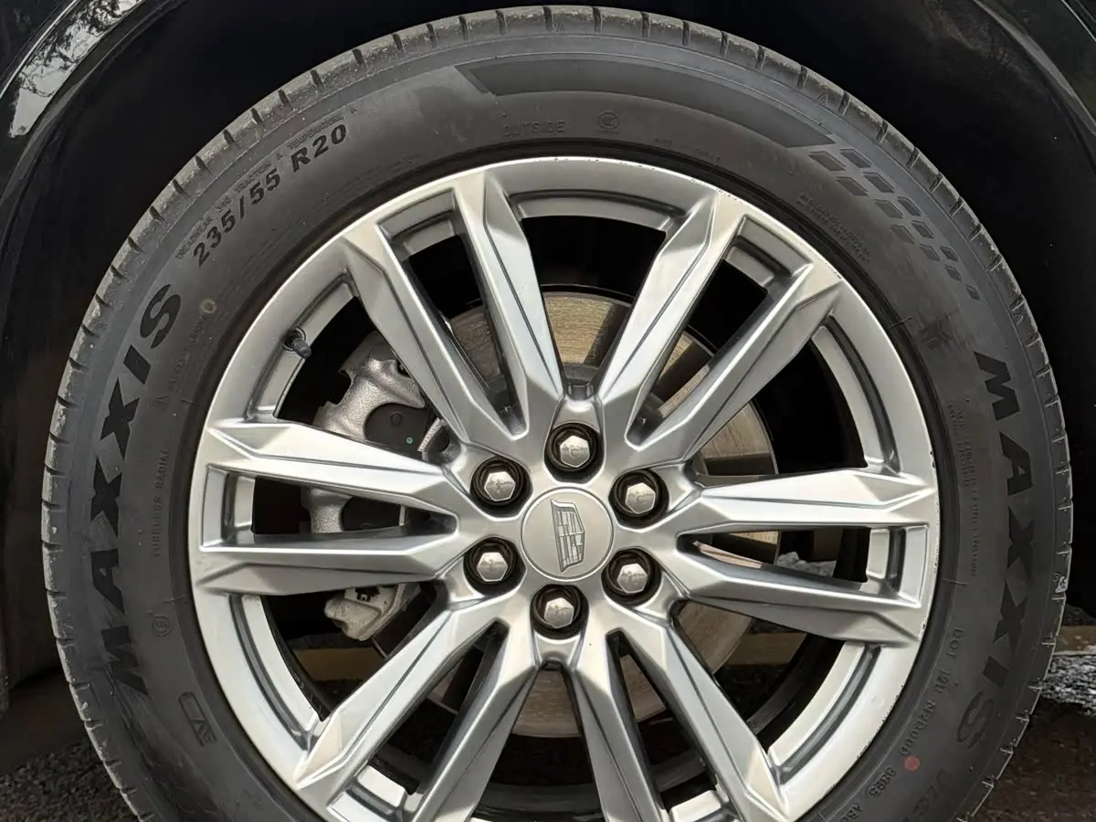 Cadillac XT6 2022 — Photo 4/8