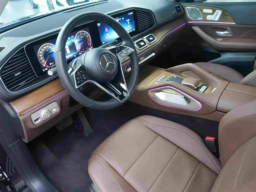 Mercedes-Benz GLE 2024 — Фото 8/19