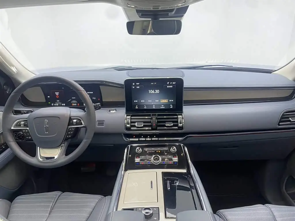 Lincoln Navigator 2023 — Фото 13/20
