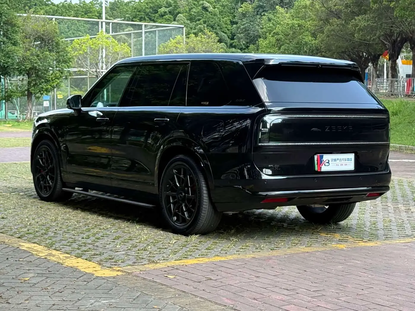 ZEEKR 9X 2025 — ფოტო 7/20