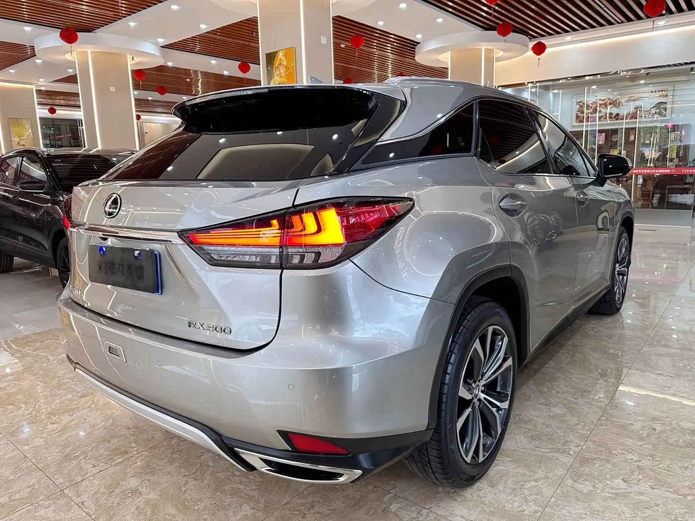 Lexus RX 2021 — Şəkil 4/18