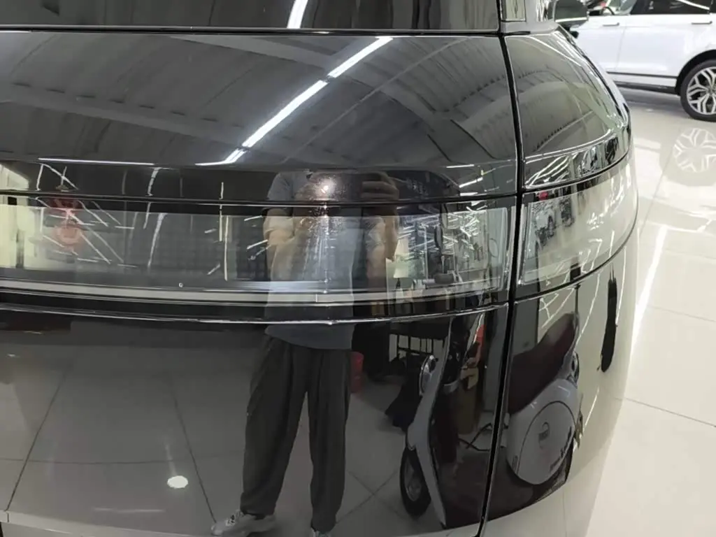 Lynk & Co 900 2025 — Photo 8/20