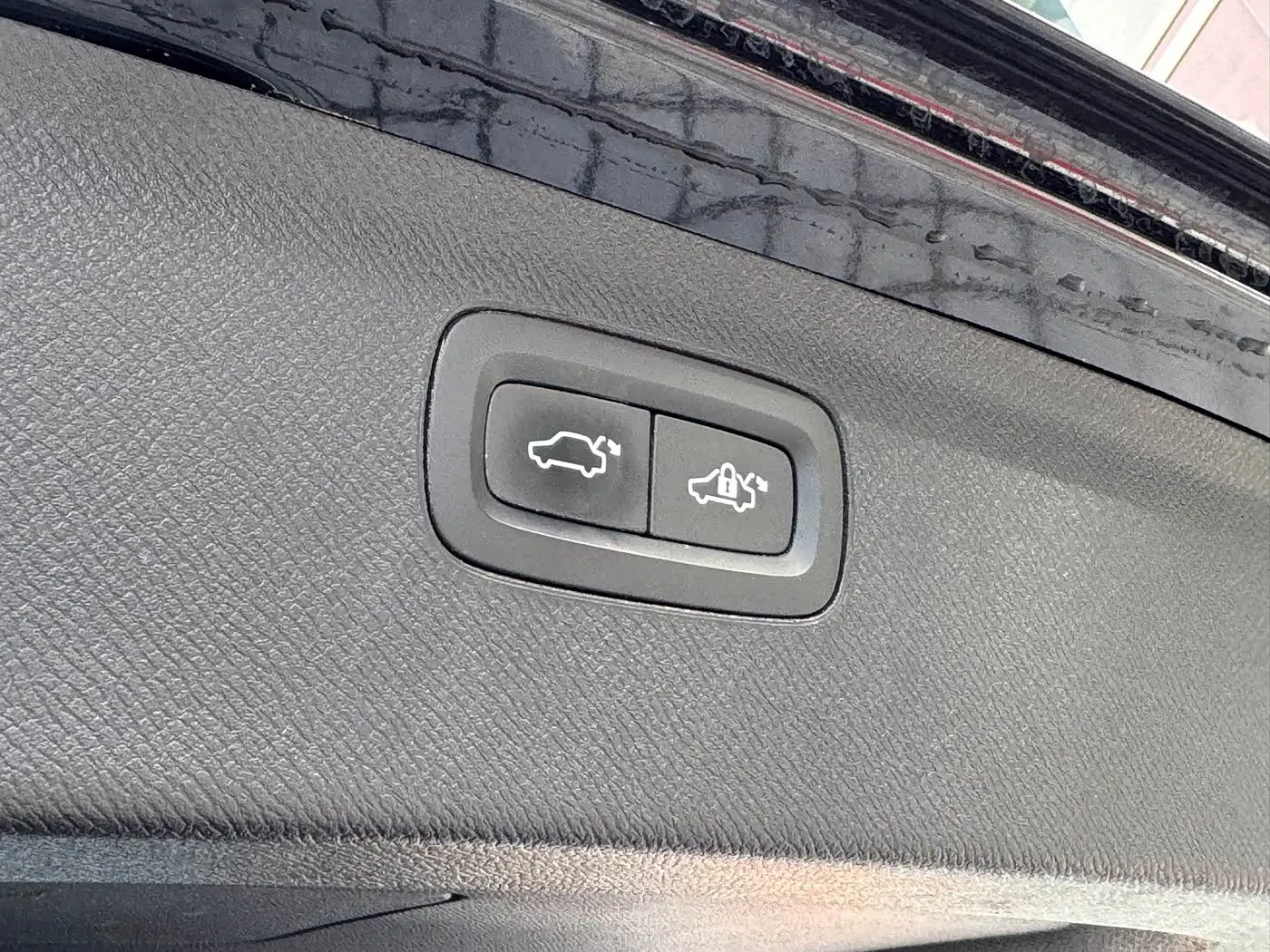 Volvo XC90 2019 — Photo 19/20