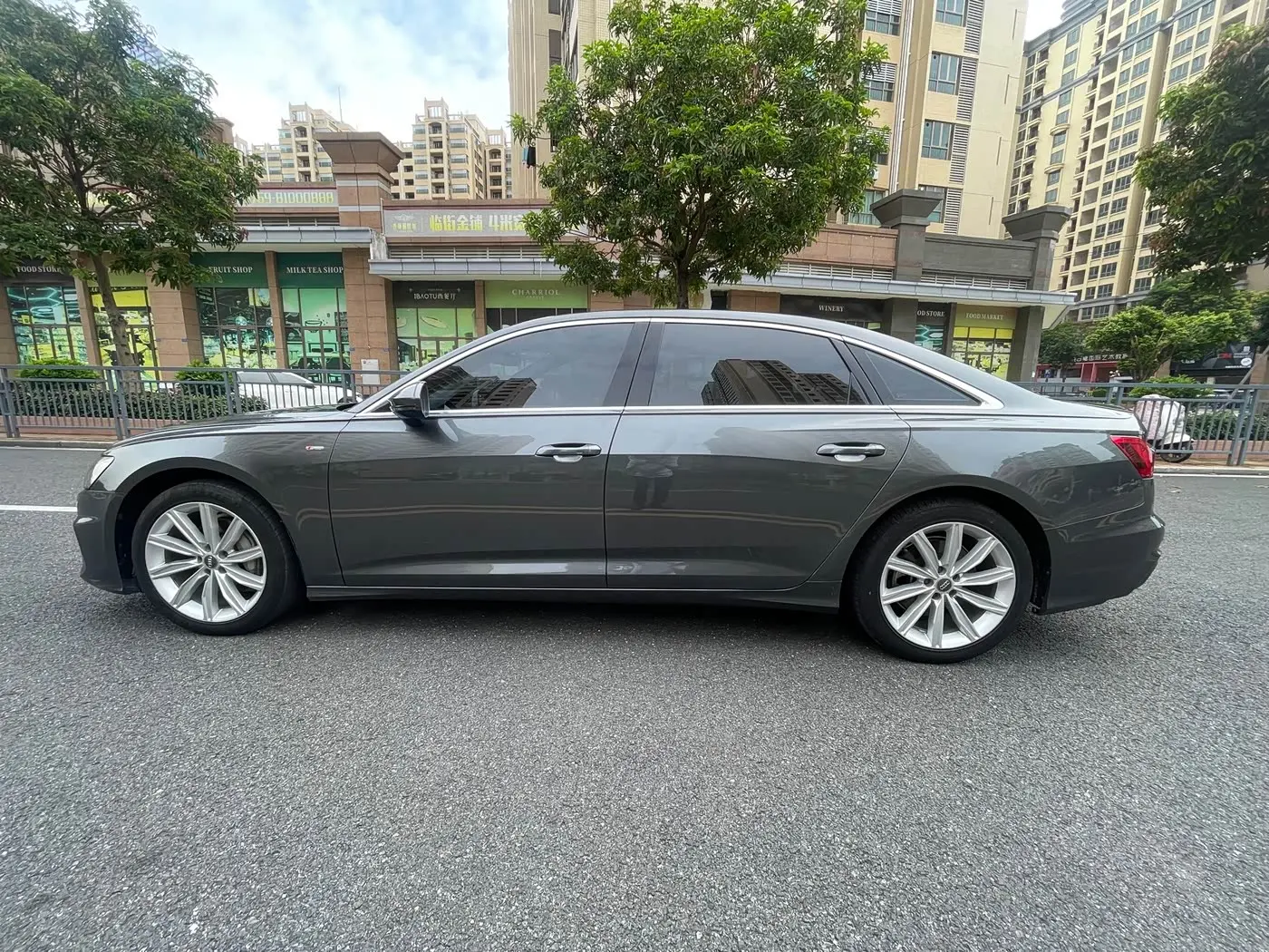 Audi A6L 2021 — Photo 9/20