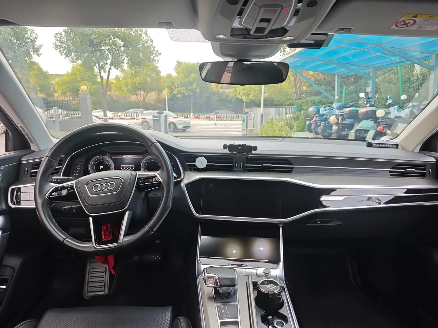 Audi A6L 2024 — Photo 6/9
