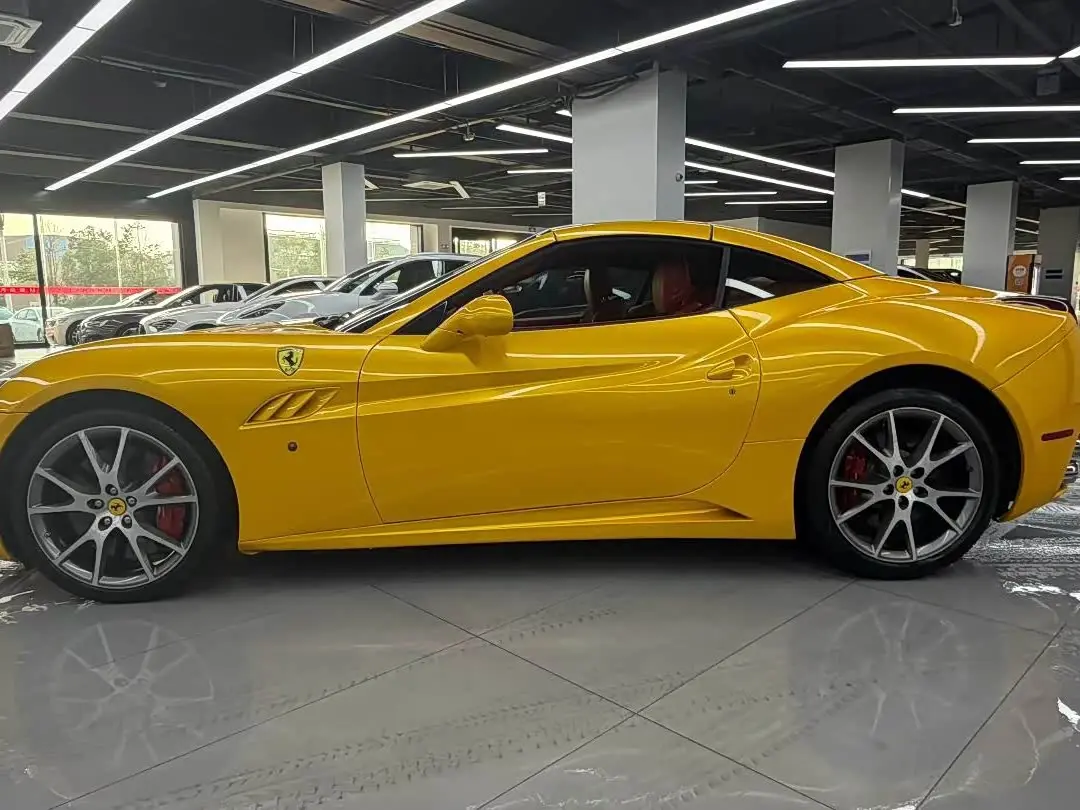 Ferrari California T 2011 — Photo 3/10