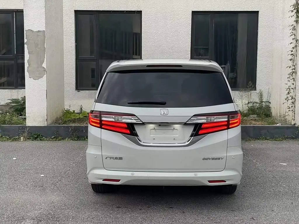 Honda Odyssey 2018 — Photo 14/14