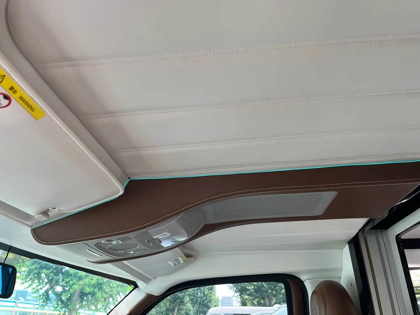 GMC Savana 2016 — Photo 16/20