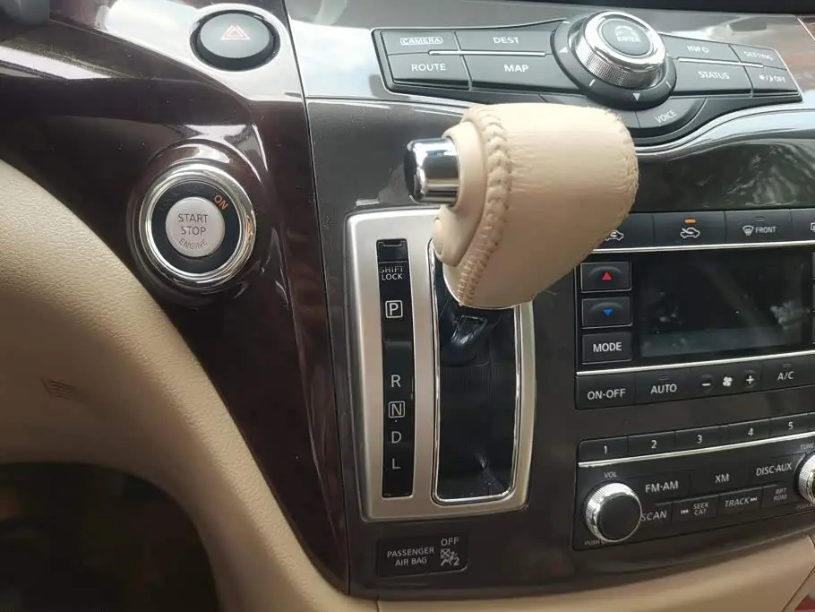 Nissan Quest 2017 — Şəkil 16/16