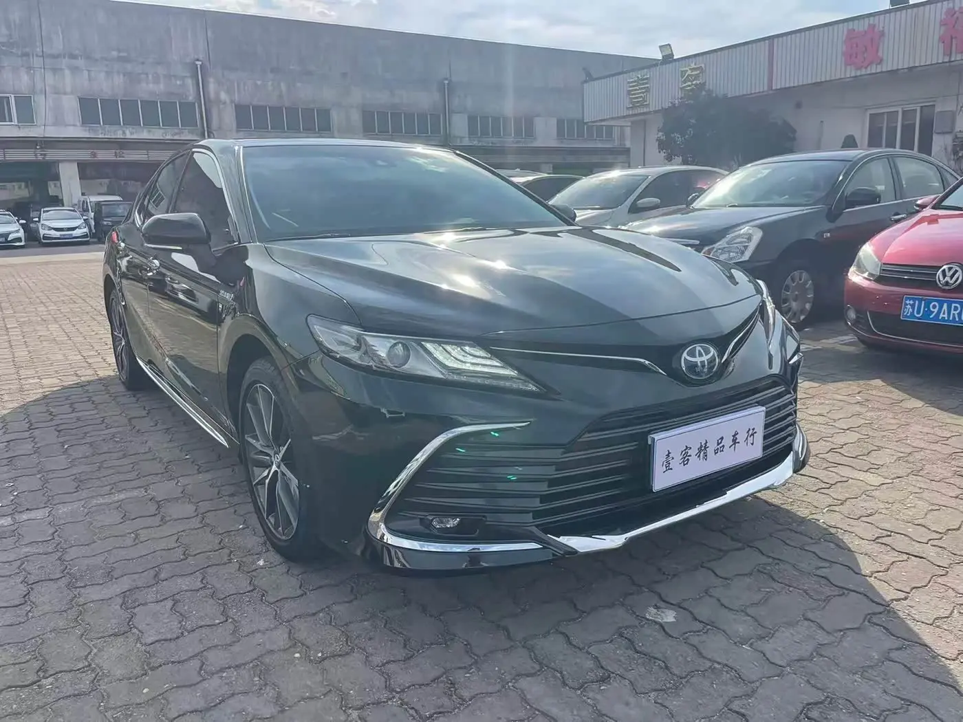 Toyota Camry 2024 — Photo 3/10