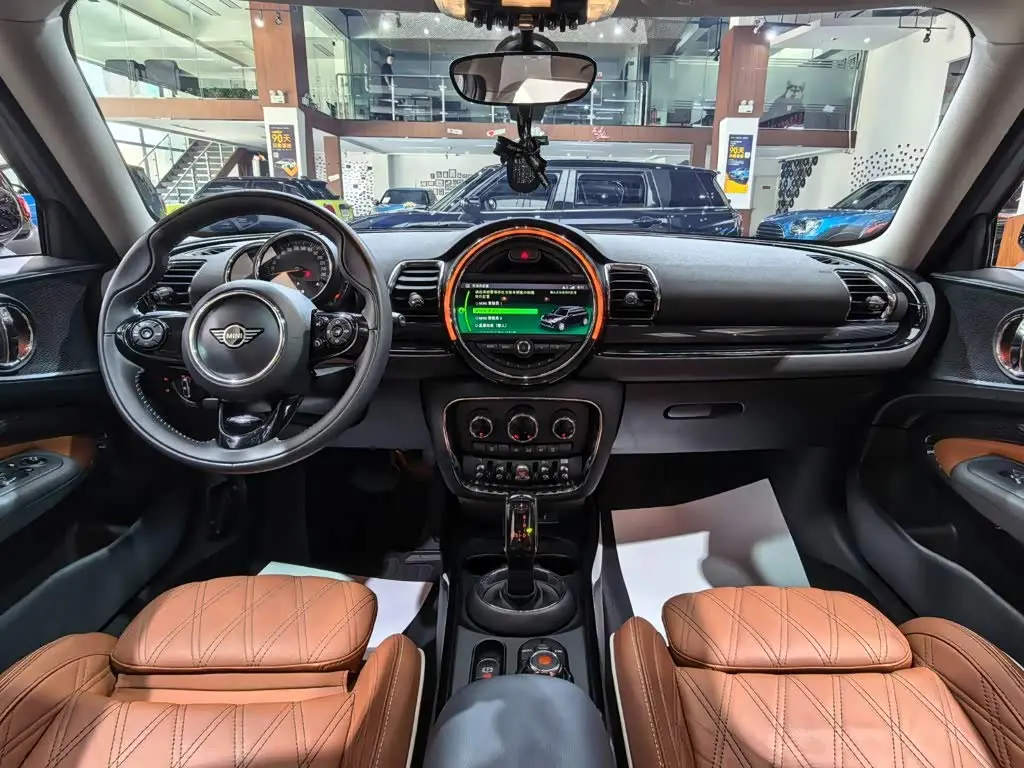 MINI CLUBMAN 2020 — Фото 7/20