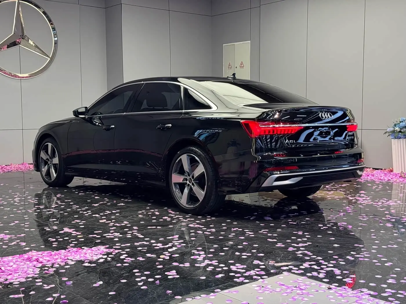 Audi A6L 2024 — Photo 8/8