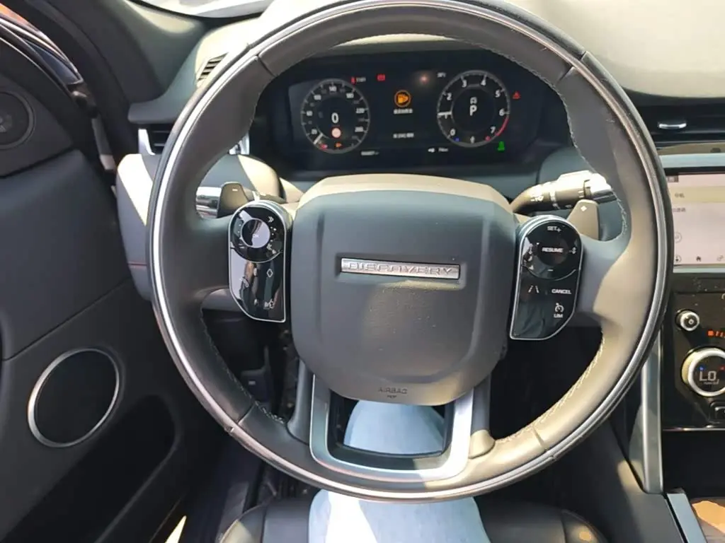 Land Rover Discovery Sport 2022 — Фото 11/20