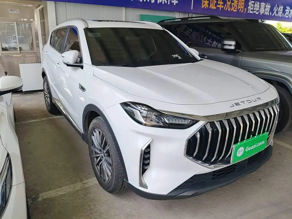 Jetour X70 PLUS 2025 — Photo 4/20