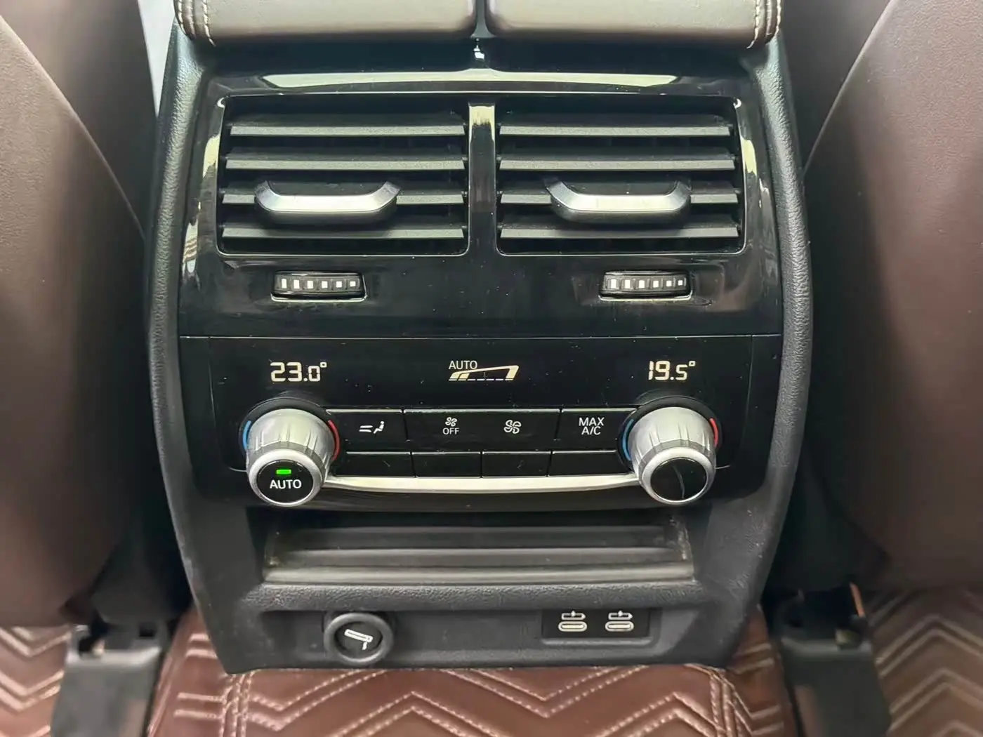 BMW 5 Series 2020 — Photo 9/15
