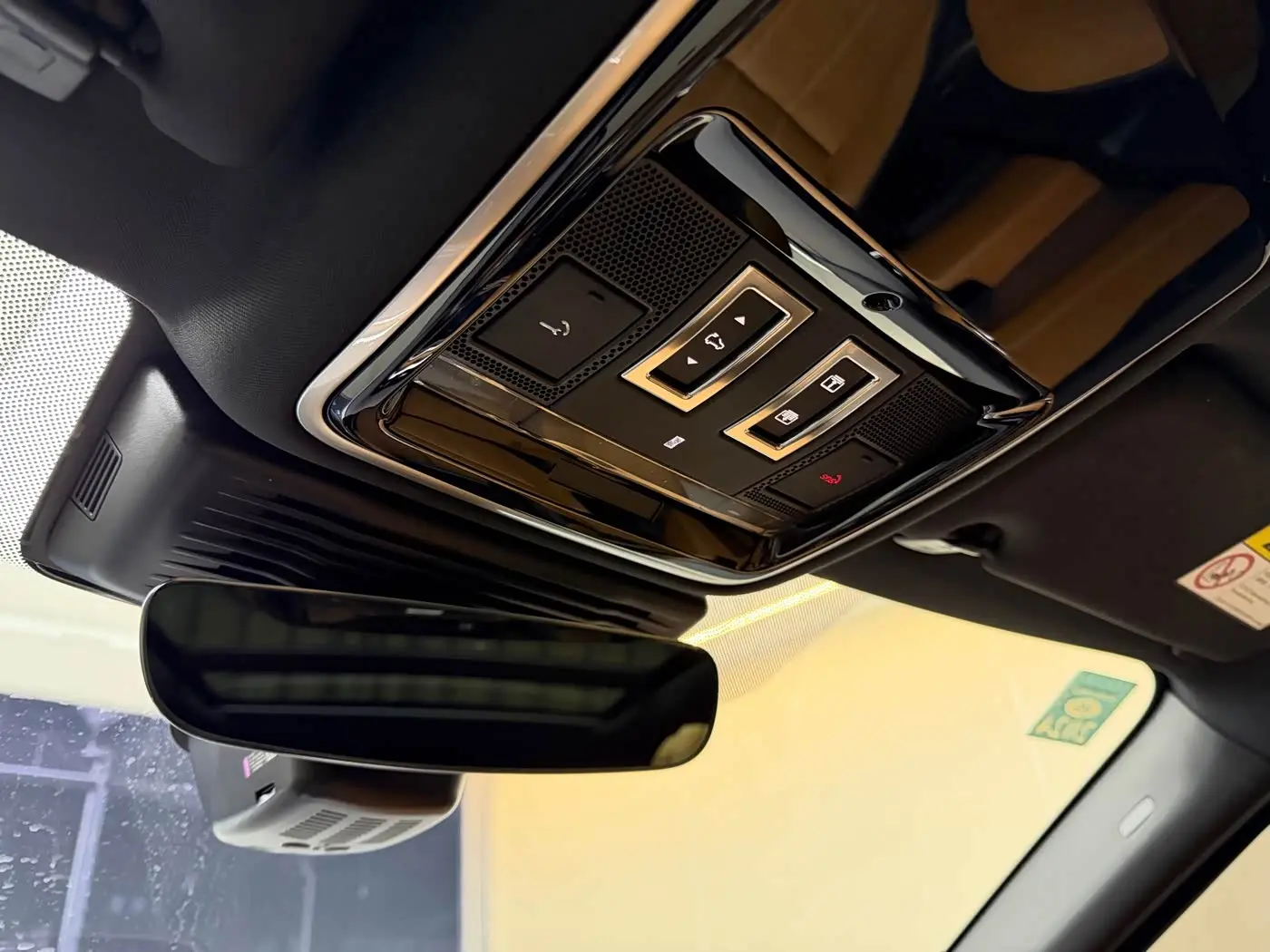 Land Rover Range Rover Velar 2022 — Photo 13/20