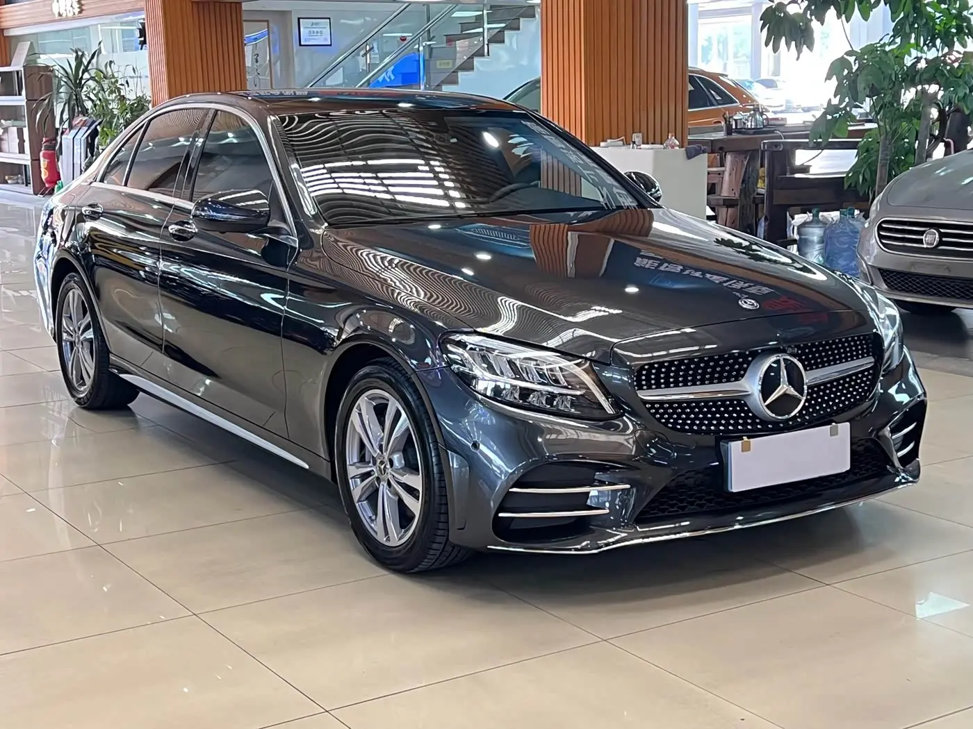 Mercedes-Benz C-Class 2020 — Photo 3/20
