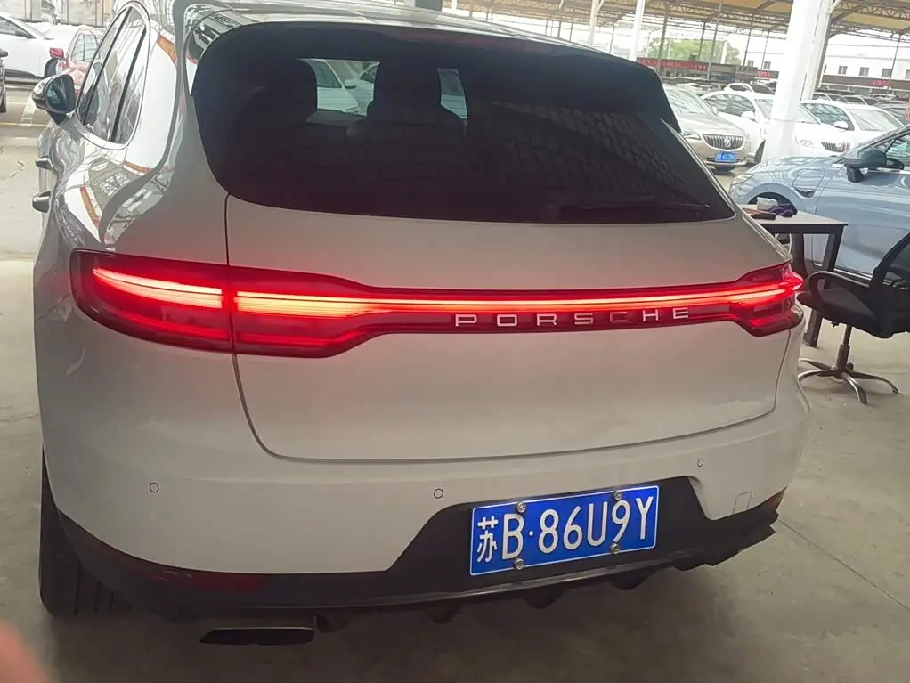 Porsche Macan 2019 — Photo 4/20