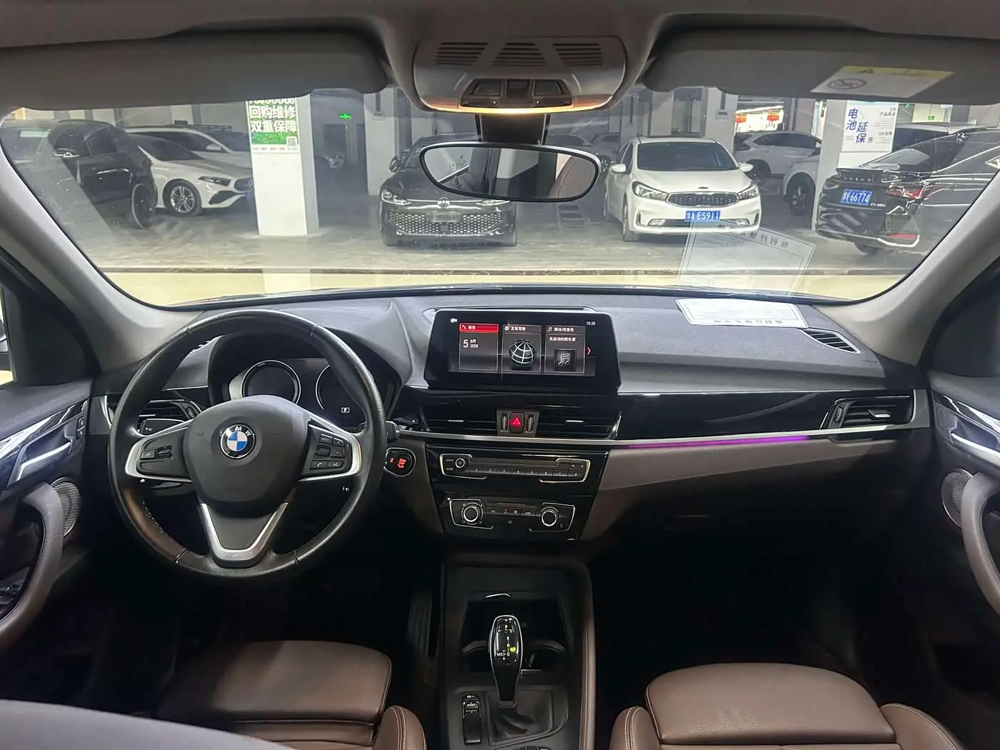 BMW X1 2022 — Photo 12/17