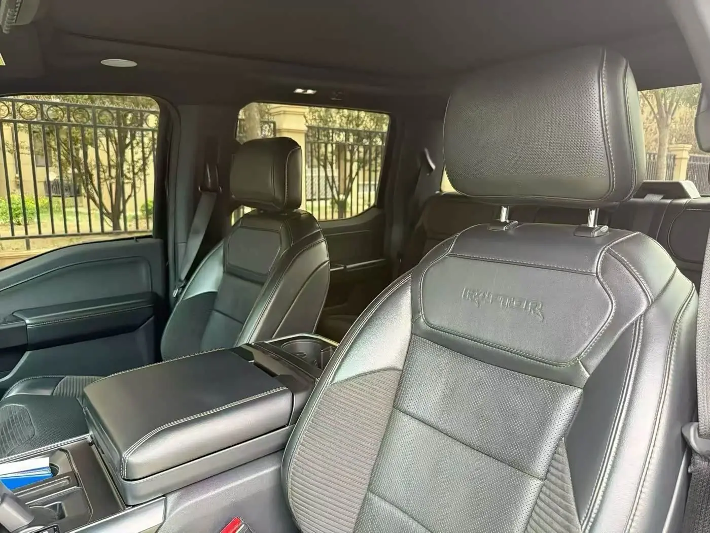 Ford F-150 Raptor 2023 — Photo 4/9