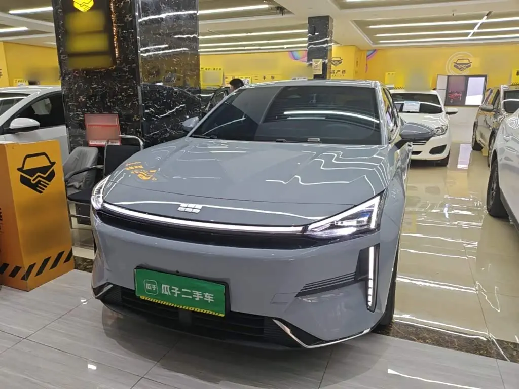 Geely Galaxy Galaxy L6 2025 — Photo 1/20