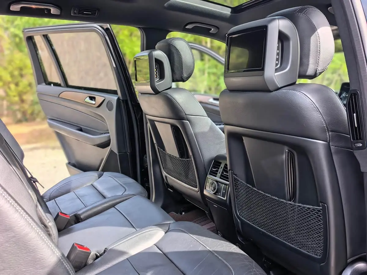 Mercedes-Benz GLS 2018 — Şəkil 9/20