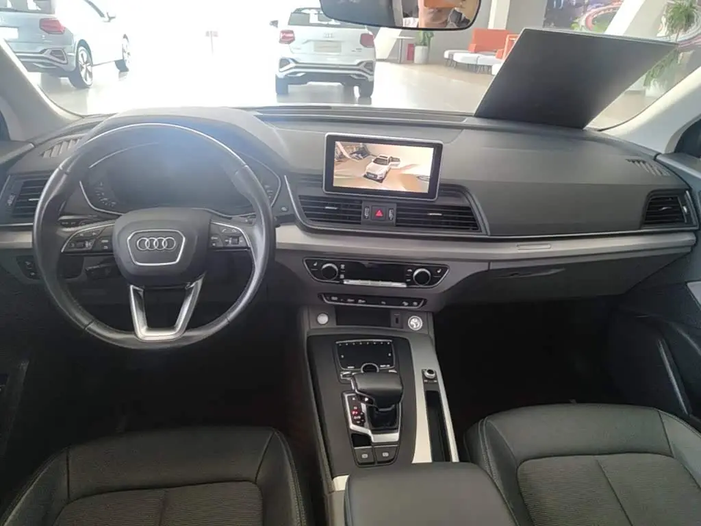 Audi Q5L 2019 — Фото 14/20
