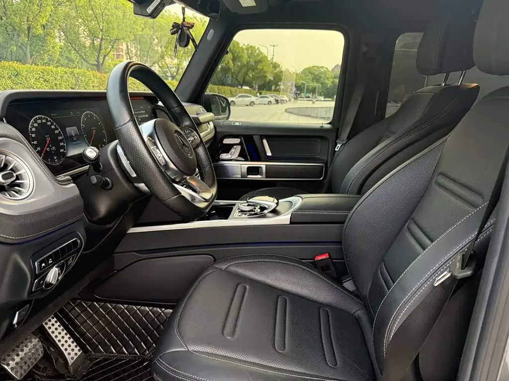 Mercedes-Benz G-Class 2023 — Фото 8/9