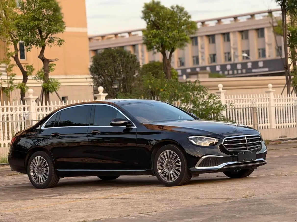 Mercedes-Benz E-Class 2020 — Photo 4/16