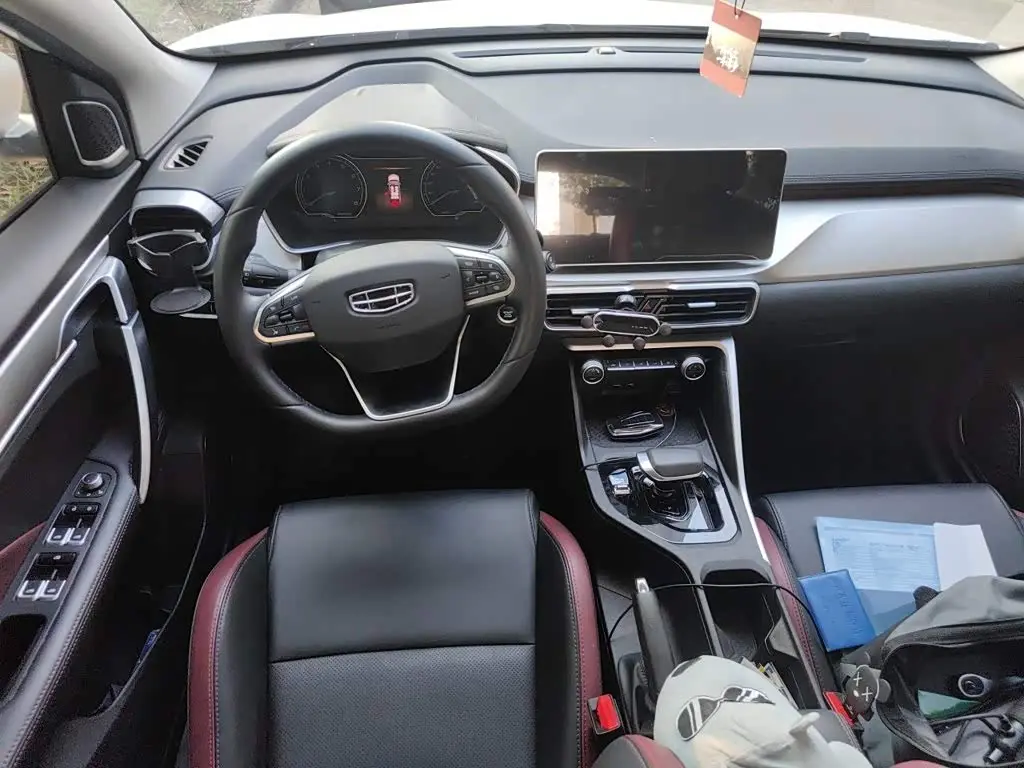 Geely Binyue 2023 — Photo 13/20