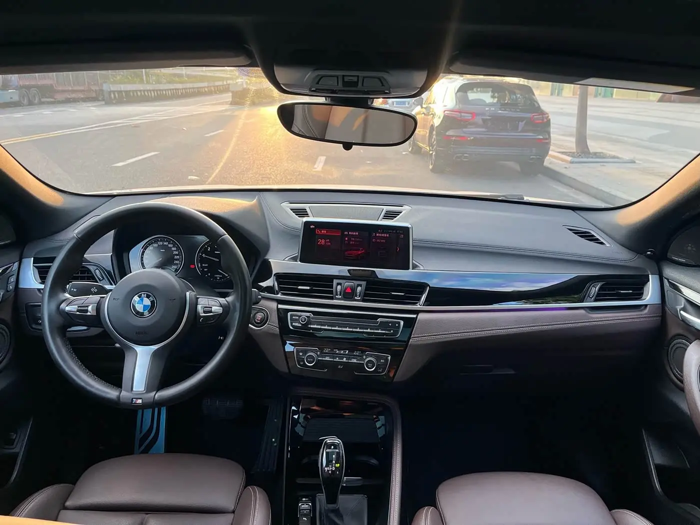 BMW X2 2020 — Фото 12/20